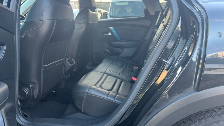 Citroen C4 100kW Shine Plus 50kWh 5dr Auto Electric Hatchback